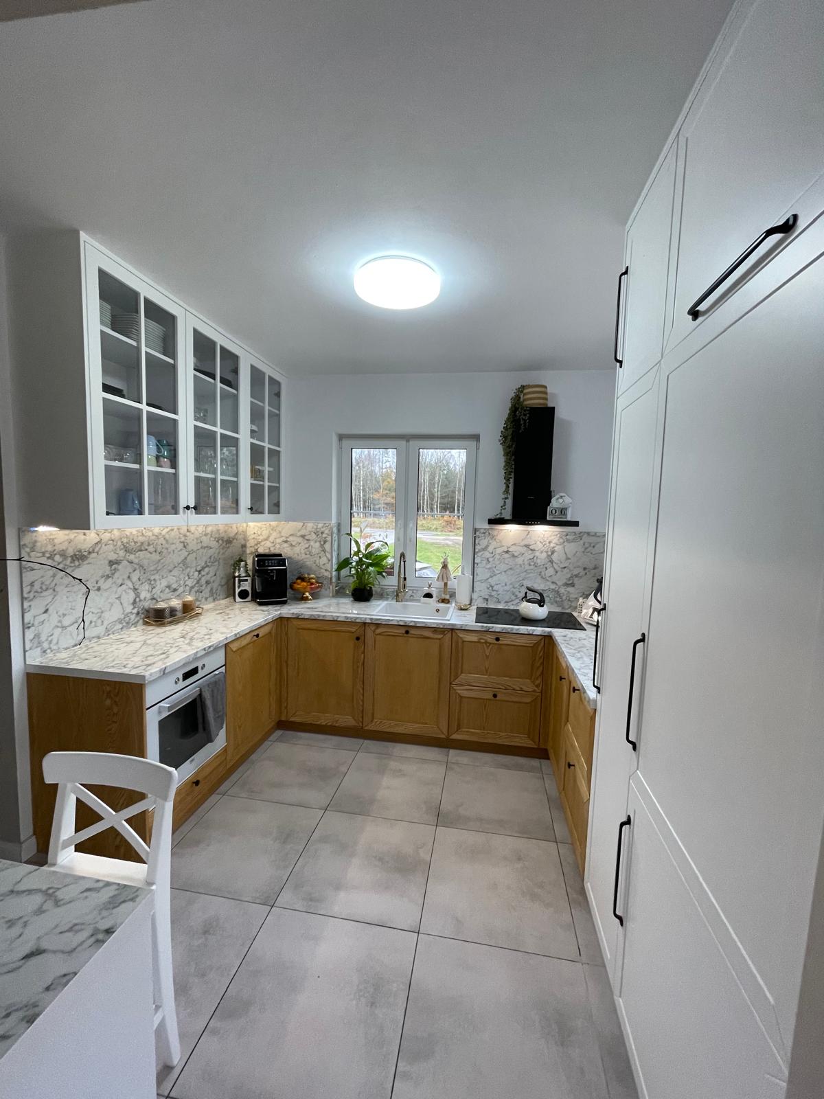 Detalje af køkkenskabe